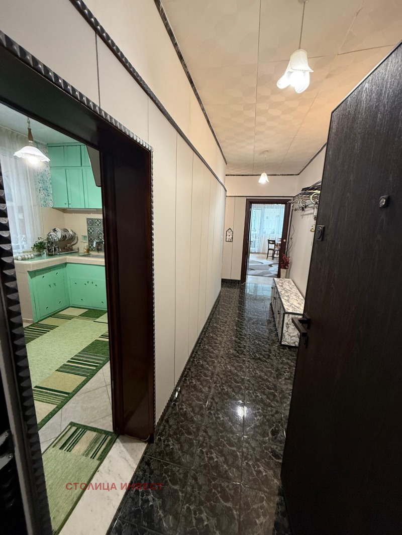 Продава 3-СТАЕН, гр. Велико Търново, Център, снимка 2 - Апартаменти - 53159897