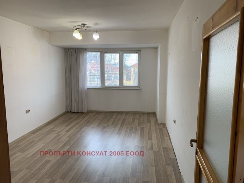 Продава 4-СТАЕН, гр. Самоков, област София област, снимка 13 - Апартаменти - 52693526