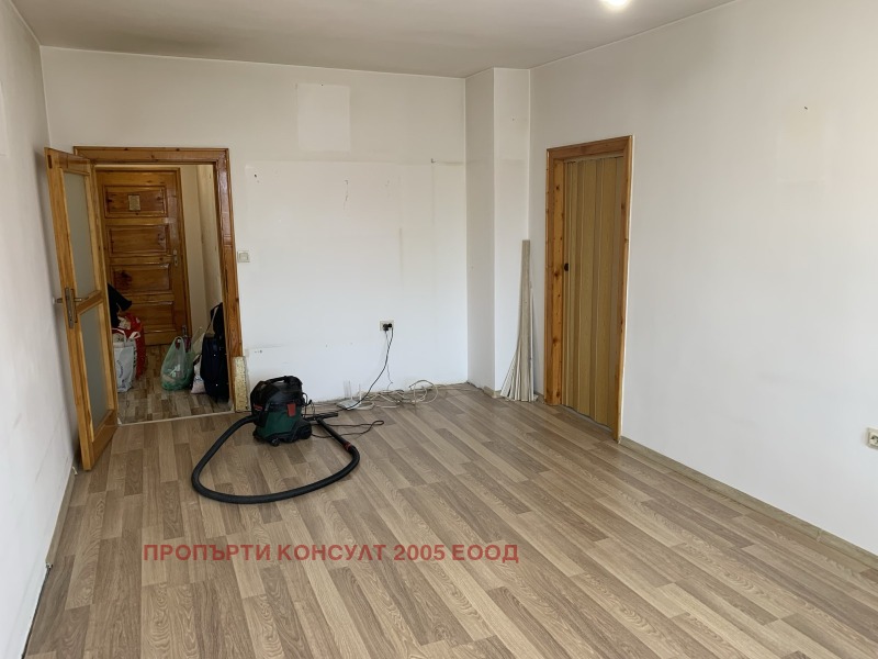 Продава 4-СТАЕН, гр. Самоков, област София област, снимка 10 - Апартаменти - 52693526