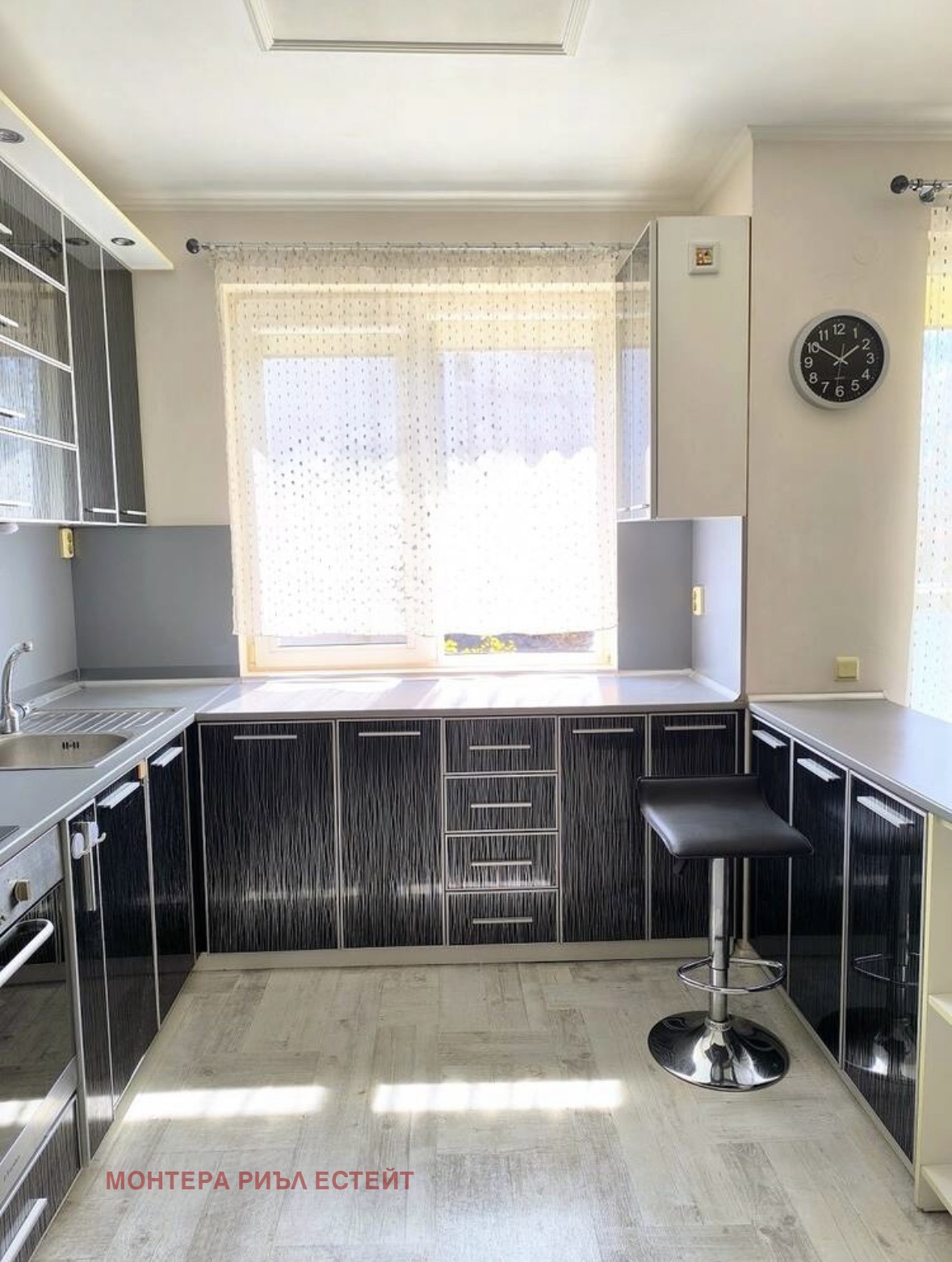 Продава 3-СТАЕН, гр. Варна, Окръжна болница-Генерали, снимка 2 - Апартаменти - 54266541