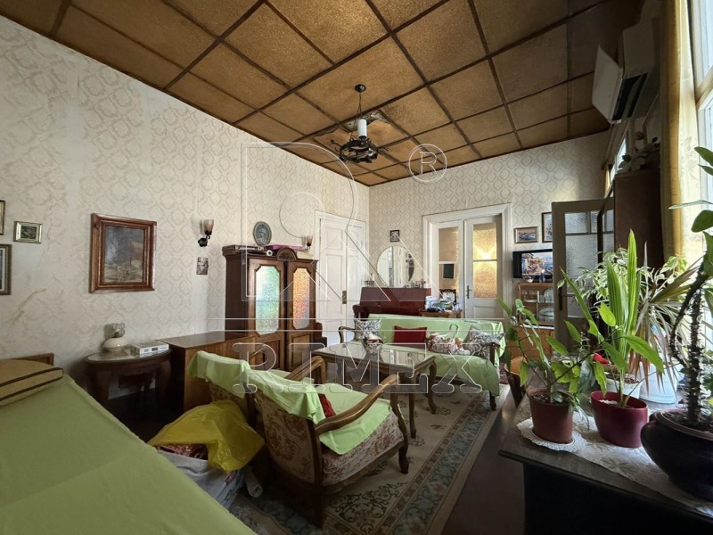 En venta  1 dormitorio Plovdiv , Tsentar , 50 metros cuadrados | 52951474 - imagen [6]