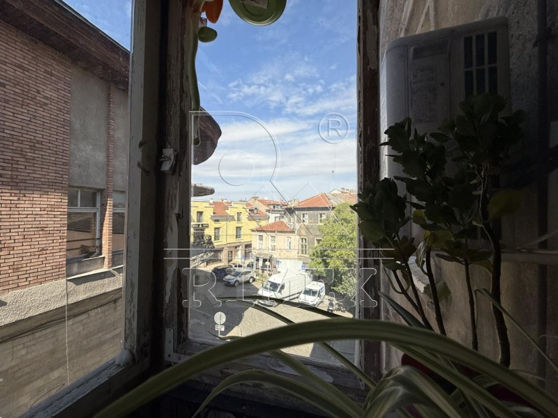 En venta  1 dormitorio Plovdiv , Tsentar , 50 metros cuadrados | 52951474 - imagen [16]