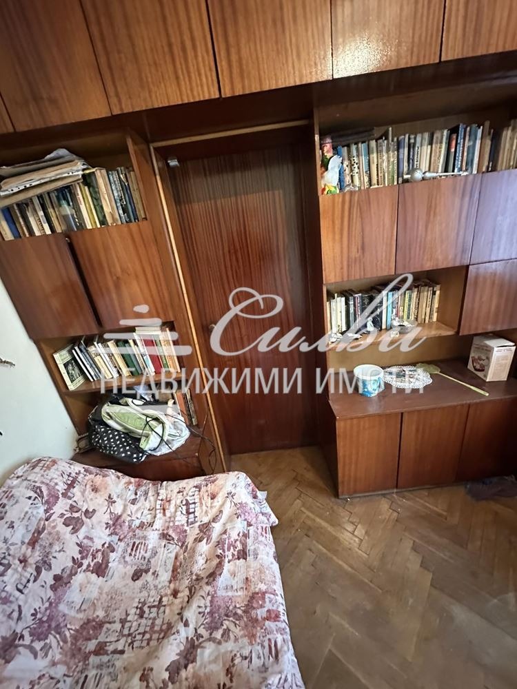 Продава ЕТАЖ ОТ КЪЩА, гр. Шумен, Дивизионна болница, снимка 6 - Етаж от къща - 53150527