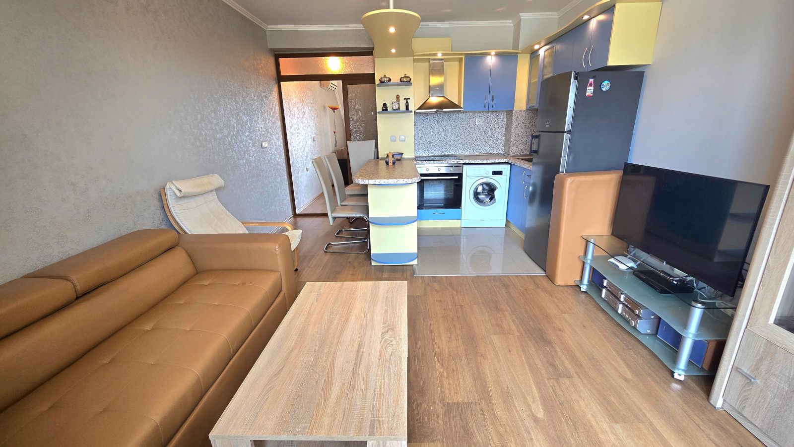 Продава 2-СТАЕН, гр. Бургас, Сарафово, снимка 2 - Апартаменти - 54362731