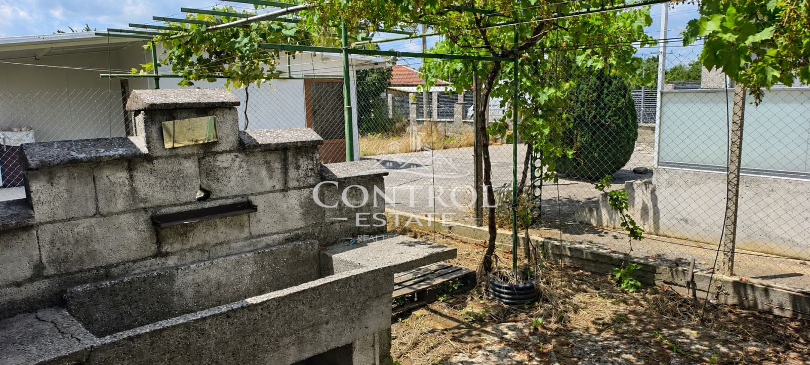 Продава КЪЩА, с. Царичино, област Добрич, снимка 6 - Къщи - 55153611
