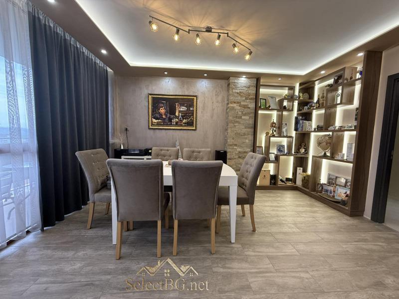 Na prodej  3 ložnice Veliko Tarnovo , Akacija , 160 m2 | 17985043