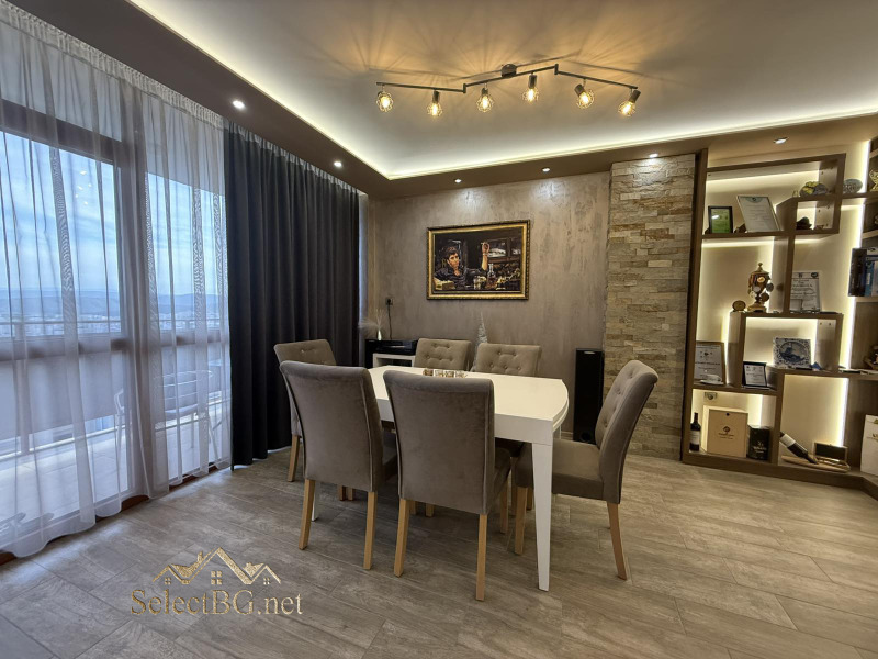 Na prodej  3 ložnice Veliko Tarnovo , Akacija , 160 m2 | 17985043 - obraz [2]