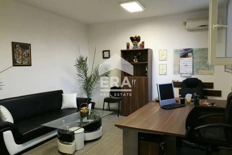 Продава СКЛАД, гр. Хасково, Промишлена зона - Изток, снимка 2 - Складове - 53421623