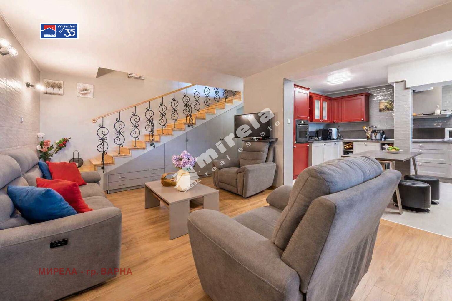 Продава КЪЩА, гр. Балчик, област Добрич, снимка 5 - Къщи - 54254974