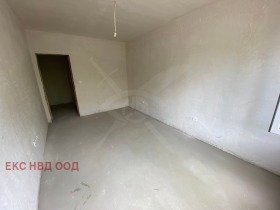 Продава 2-стаен град Пловдив Остромила - [1] 