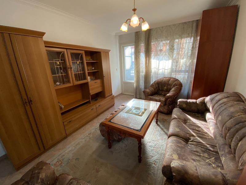 Продава 3-СТАЕН, гр. София, Банишора