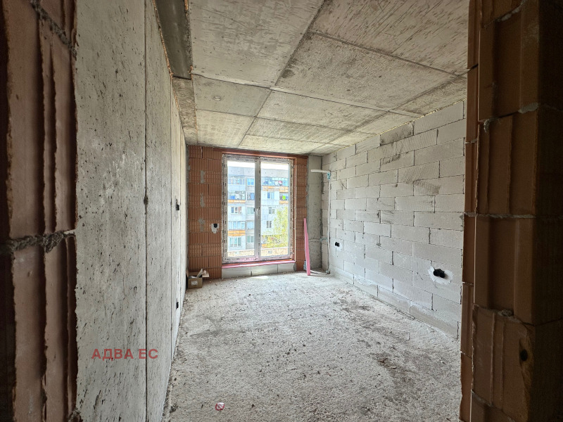 Na prodej  3 ložnice Sofia , Ljulin 5 , 135 m2 | 46126049 - obraz [12]