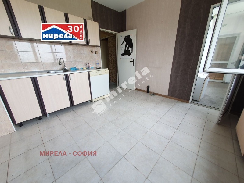 Продава 4-СТАЕН, гр. София, Левски Г, снимка 4 - Aпартаменти - 49585725