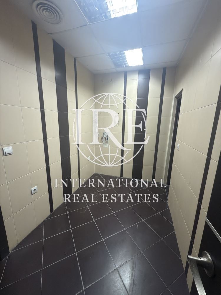 Продава ОФИС, гр. Варна, Гранд Мол, снимка 11 - Офиси - 52488960