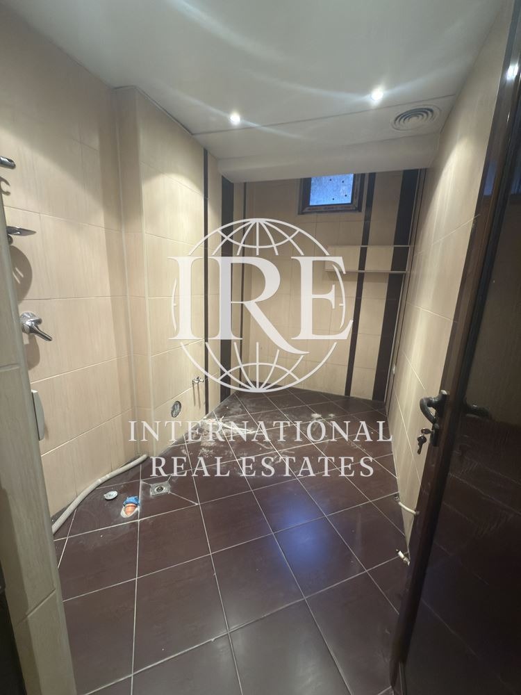 Продава ОФИС, гр. Варна, Гранд Мол, снимка 6 - Офиси - 52488960