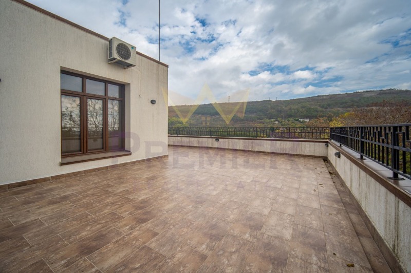 Продава КЪЩА, гр. Балчик, област Добрич, снимка 13 - Къщи - 53009107