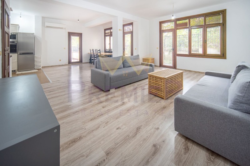 Продава КЪЩА, гр. Балчик, област Добрич, снимка 2 - Къщи - 53009107