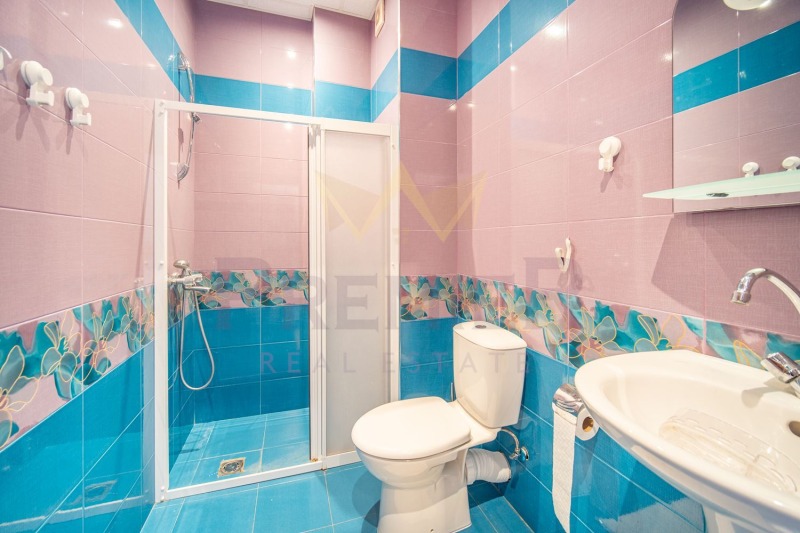 Продава КЪЩА, гр. Балчик, област Добрич, снимка 17 - Къщи - 53009107