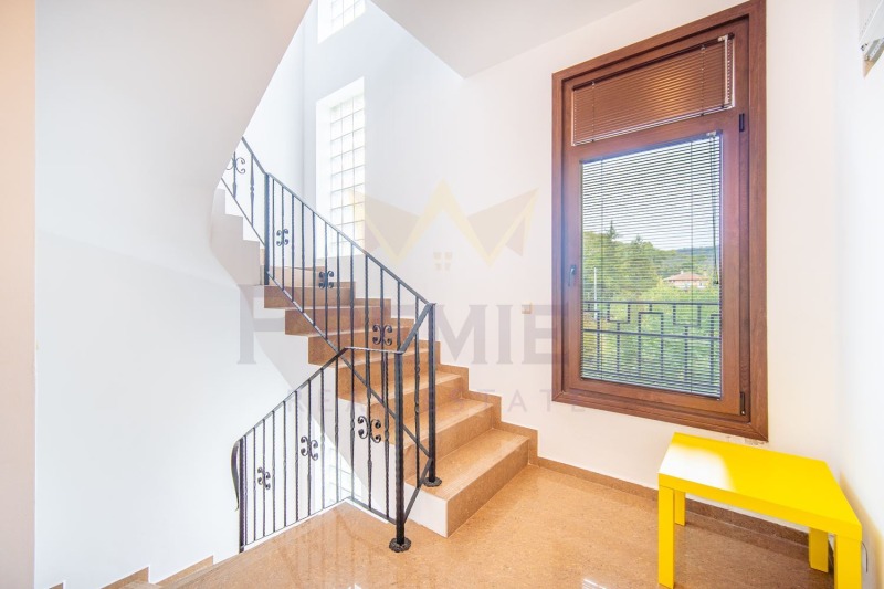 Продава КЪЩА, гр. Балчик, област Добрич, снимка 16 - Къщи - 53009107