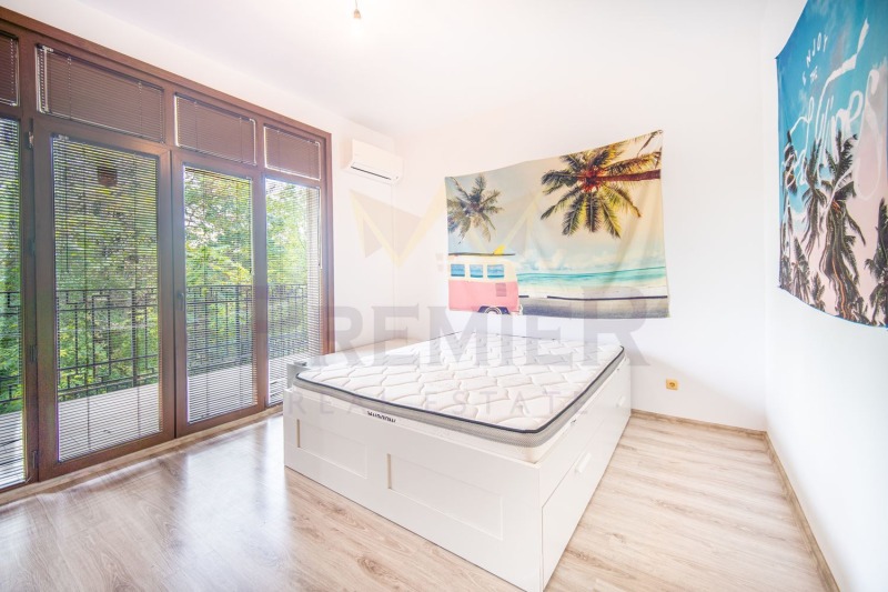 Продава КЪЩА, гр. Балчик, област Добрич, снимка 8 - Къщи - 53009107