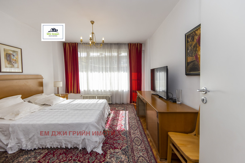 Продава МНОГОСТАЕН, гр. София, Център, снимка 3 - Апартаменти - 53349937