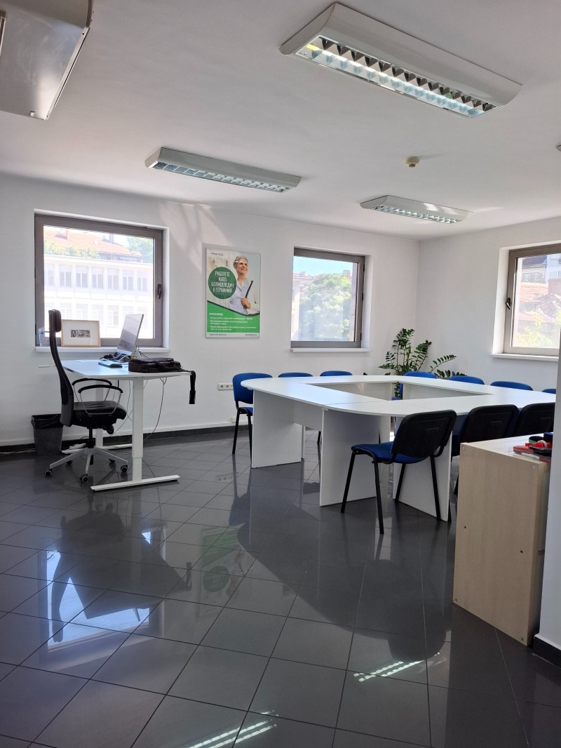 En venta  Oficina Sofia , Tsentar , 131 metros cuadrados | 97041908
