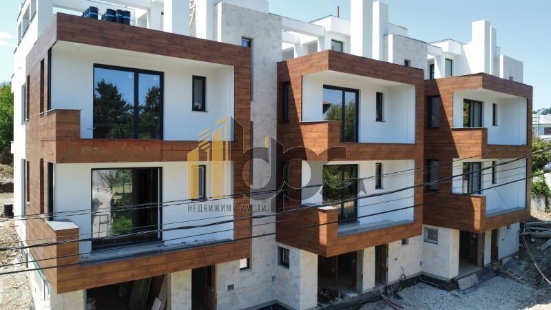 De vânzare  Casa Sofia , Simeonovo , 326 mp | 67385589 - imagine [8]