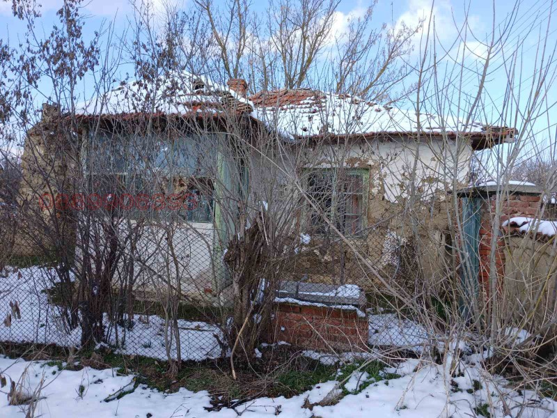 Продава КЪЩА, с. Воденичане, област Ямбол