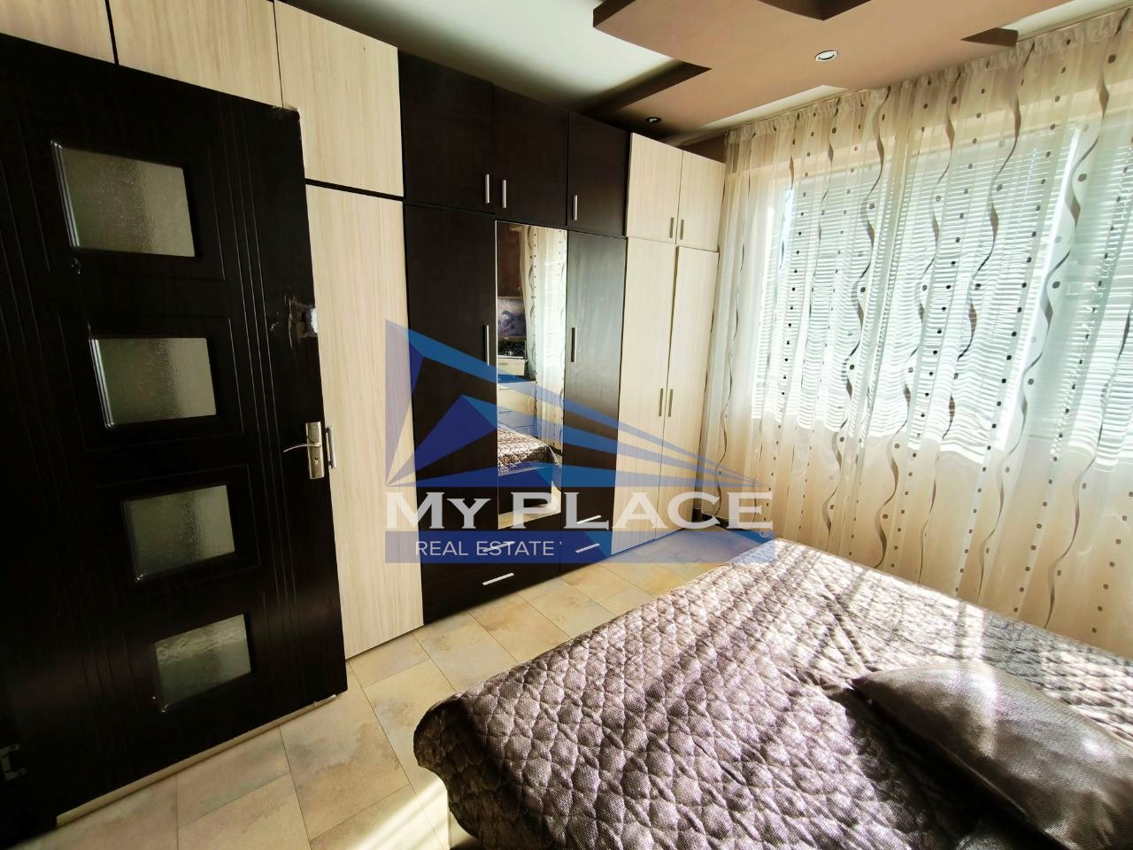Продава 3-СТАЕН, гр. Шумен, Боян Българанов 1, снимка 2 - Апартаменти - 52157800
