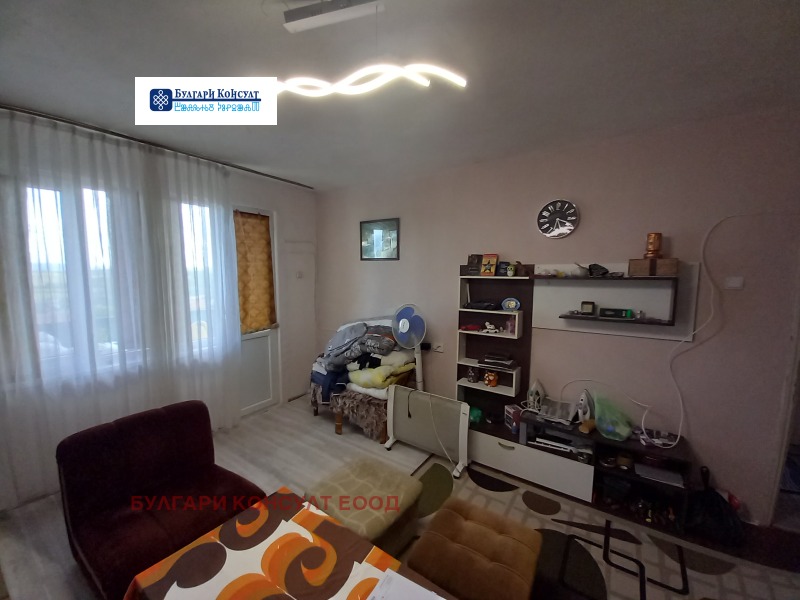 Продава  3-стаен област Кюстендил , гр. Бобов дол , 73 кв.м | 34903839 - изображение [3]
