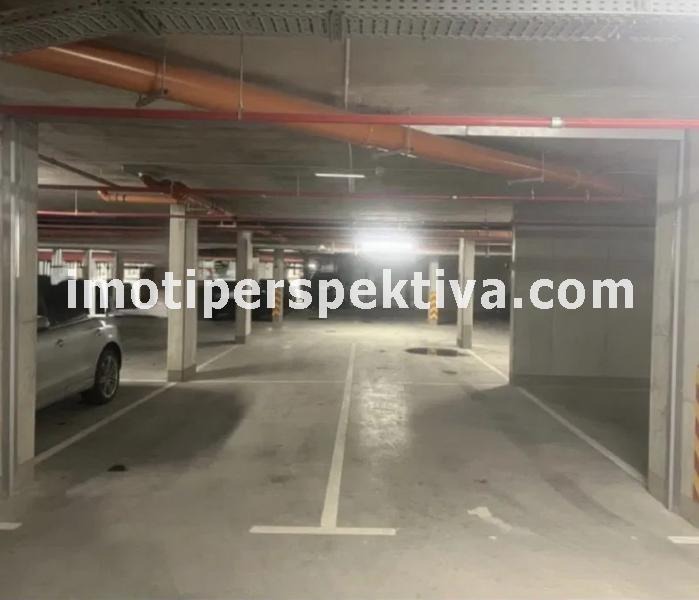 Продава ГАРАЖ, ПАРКОМЯСТО, гр. Пловдив, Тракия