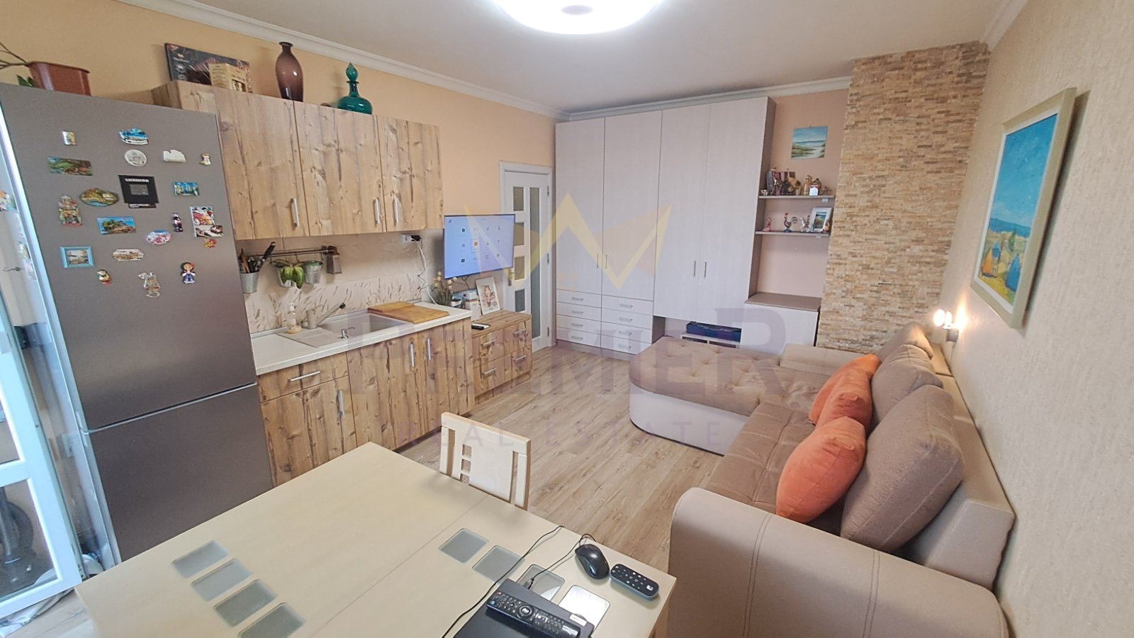 Продава 1-СТАЕН, гр. Варна, Възраждане 2, снимка 2 - Апартаменти - 54909016