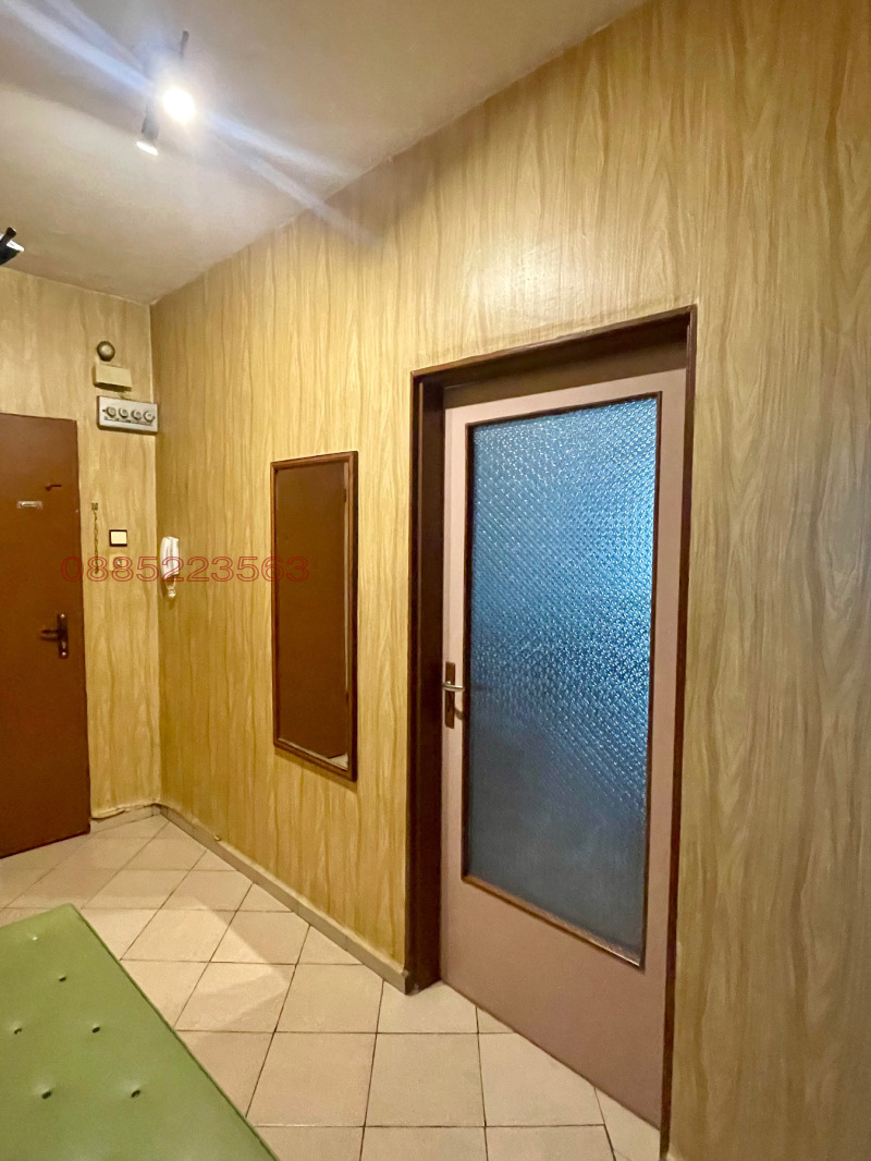 Продава 3-СТАЕН, гр. София, Връбница 1, снимка 2 - Апартаменти - 52784894