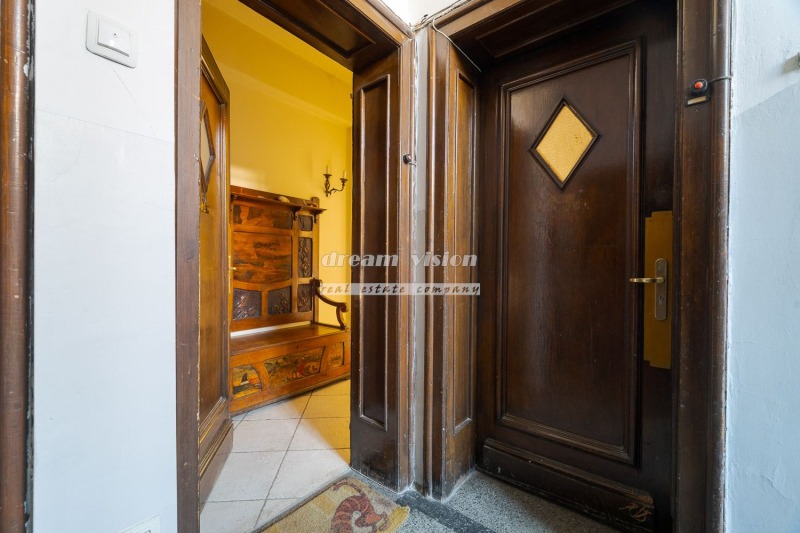 Продава 3-СТАЕН, гр. София, Център, снимка 14 - Апартаменти - 52489780