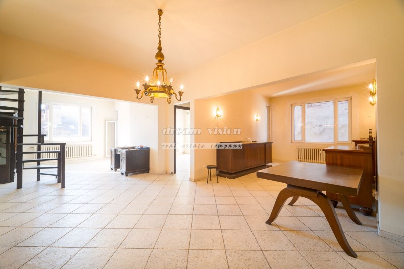 Продава 3-СТАЕН, гр. София, Център, снимка 16 - Апартаменти - 52489780