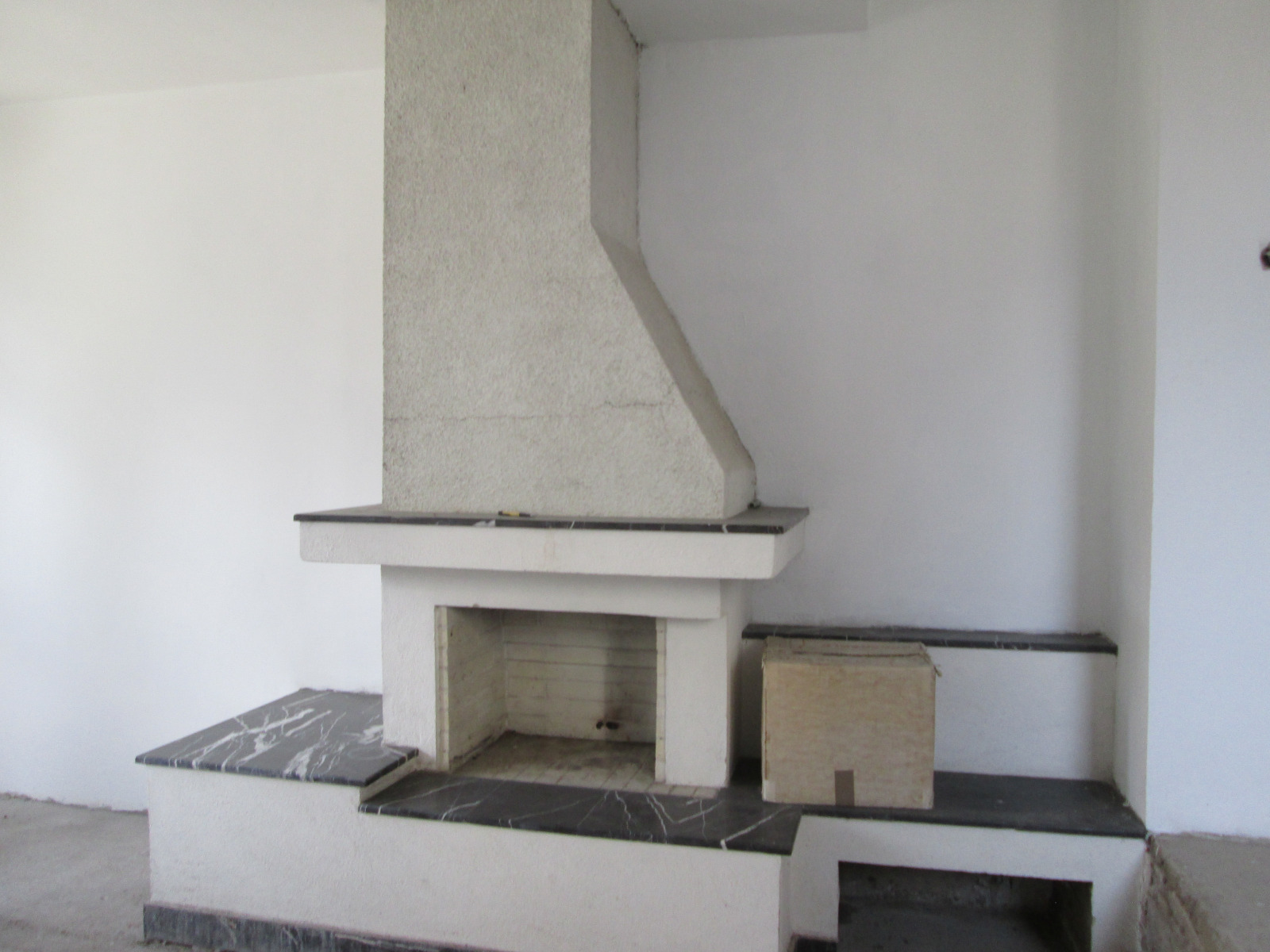 Продава 3-СТАЕН, гр. София, Карпузица, снимка 2 - Апартаменти - 54694313