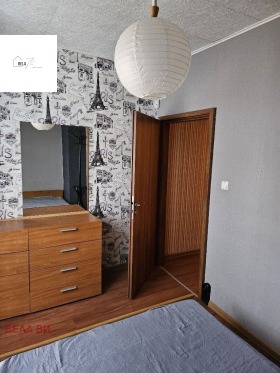 1 quarto Iztok, Pernik 5