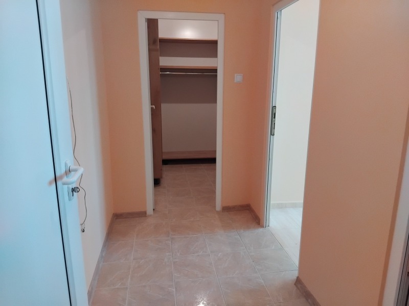 En venta  Estudio Ruse , Rodina 1 , 50 metros cuadrados | 75977018 - imagen [12]