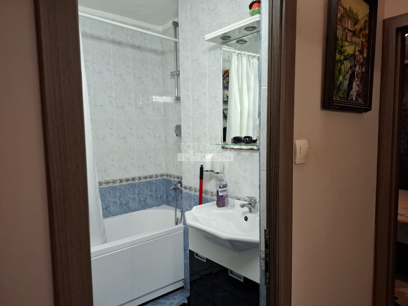 Продава  2-стаен град София , Връбница 1 , 65 кв.м | 20263252 - изображение [4]