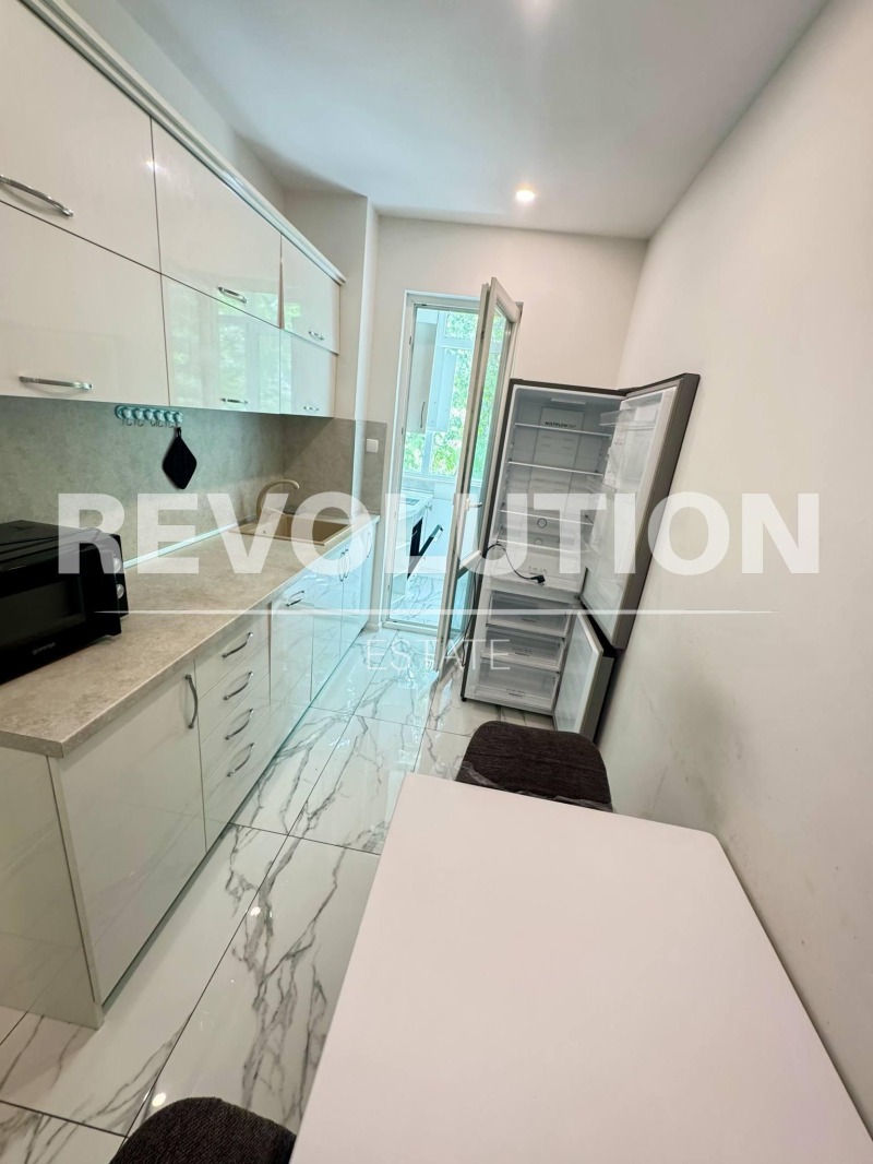 En venta  2 dormitorios Plovdiv , Trakiya , 75 metros cuadrados | 56979945 - imagen [12]