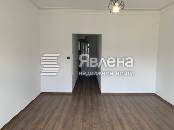 Продава 2-СТАЕН, гр. София, Център, снимка 2 - Апартаменти - 53126571