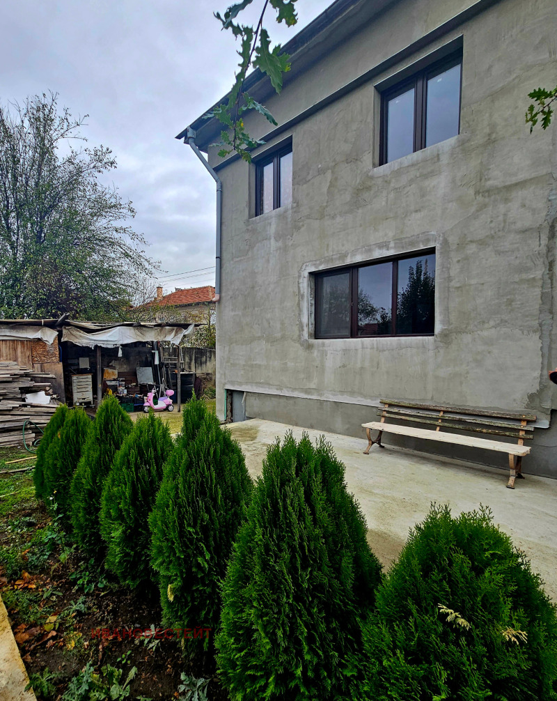 Продава  Къща град София , с. Кривина , 200 кв.м | 61864364