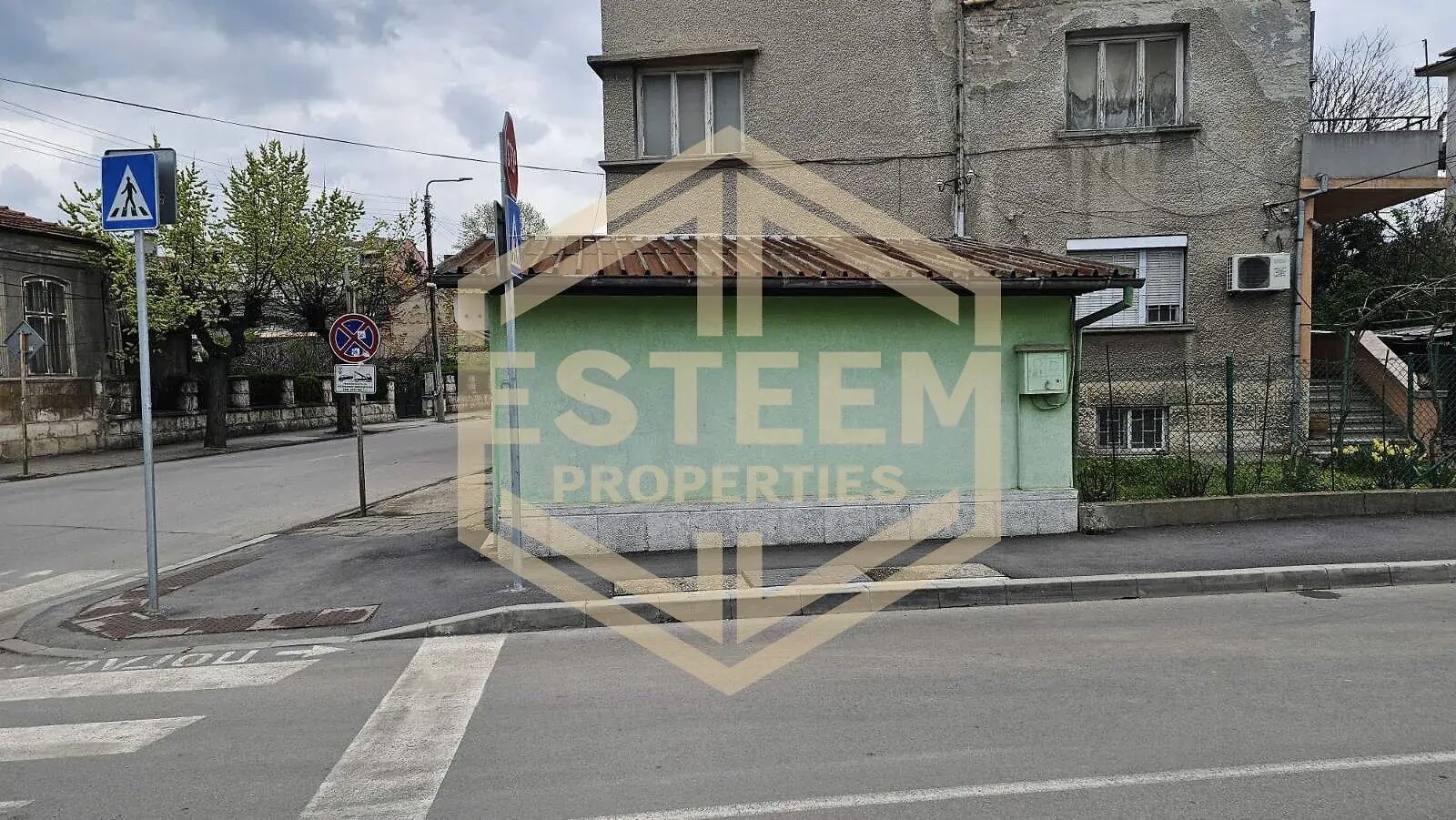 Продава МАГАЗИН, гр. Русе, Широк център, снимка 2 - Магазини - 54222749