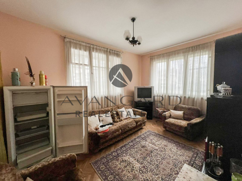 Продава ЕТАЖ ОТ КЪЩА в град Пловдив, Кършияка - 100 кв.м / 203 999 € » 398 987.36 лв., АВАНГАРД РИЪЛ ЕСТЕЙТ