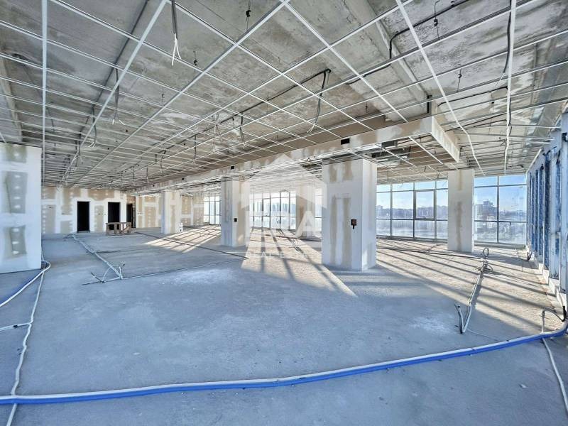 Na prodej  Kancelář Sofia , Ljulin 8 , 2817 m2 | 92255295