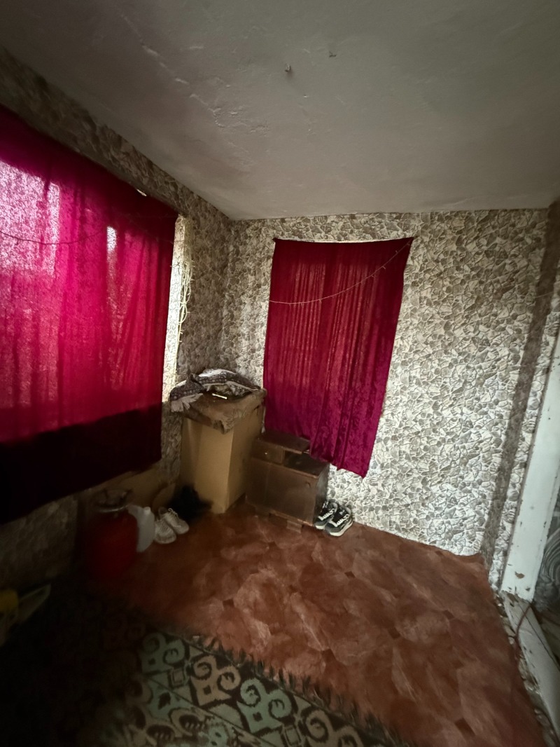 Продава КЪЩА, с. Гурково, област Добрич, снимка 13 - Къщи - 53225655