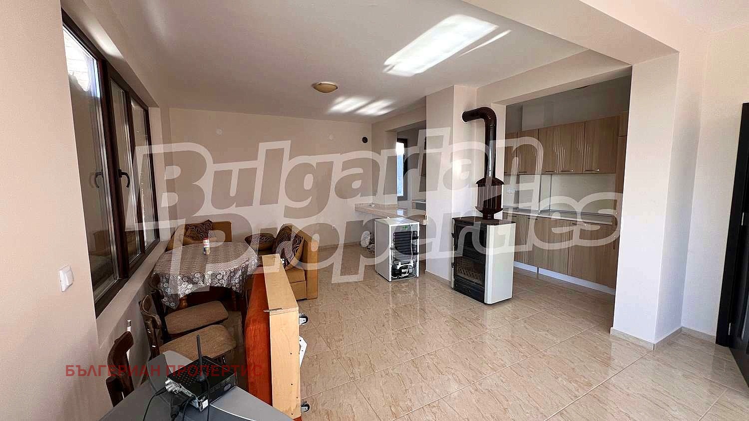 Продава КЪЩА, с. Кошарица, област Бургас, снимка 5 - Къщи - 49258786