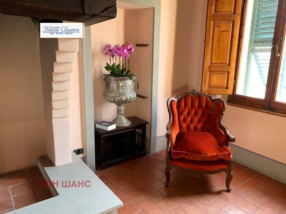 Продава КЪЩА, гр. София, Докторски паметник, снимка 3 - Къщи - 53811289