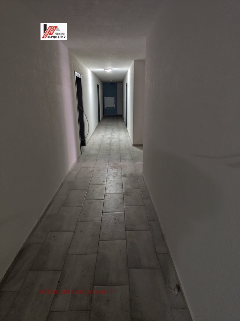 Продава 2-СТАЕН, гр. Кърджали, Възрожденци, снимка 6 - Апартаменти - 53185263