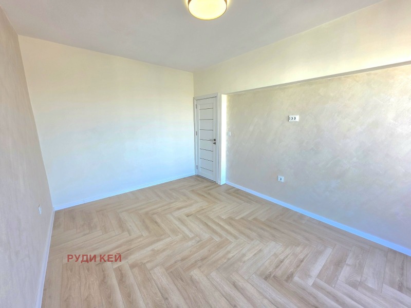 Продава 3-СТАЕН, гр. Варна, Младост 1, снимка 3 - Апартаменти - 52169986